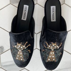 Steve Madden black mules
